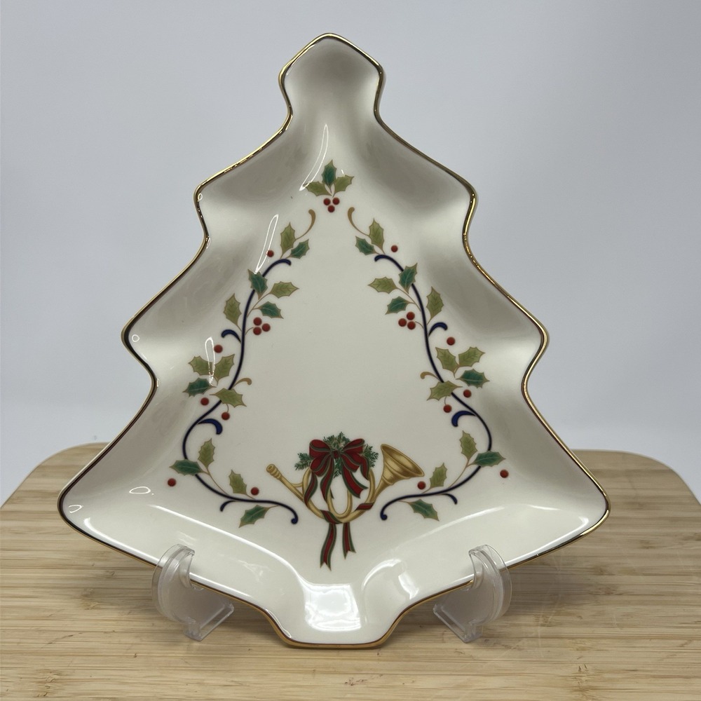Mikasa Holiday Tree Candy‎ Dish 9" Christmas Holly Berries French Horn Gold Trim